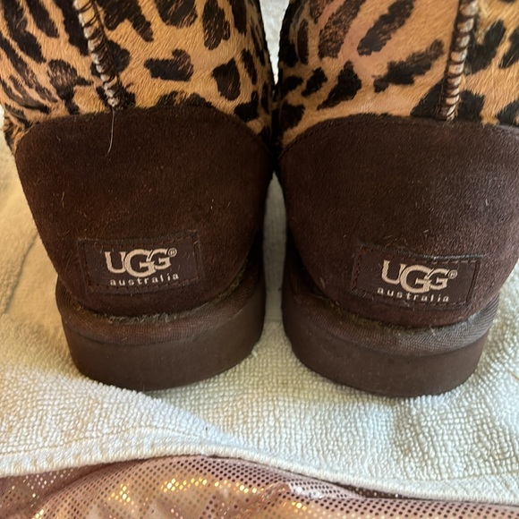 UGG Boots leopard size 8 - Picture 8 of 10